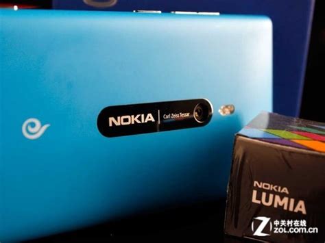 如何让电信版Lumia800C支持使用移动或联通电话卡？ 2