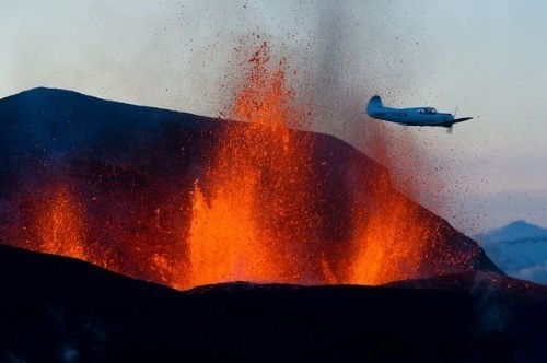 冰岛火山或将喷发：20天内地震4万次，此前休眠期未知 3