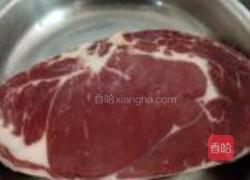 家庭版肉眼牛扒怎么做？ 3