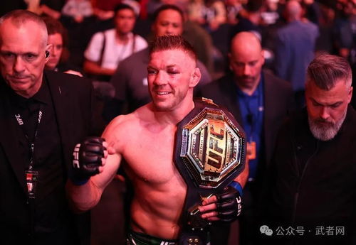 UFC 300 是什么时候举行的？ 3