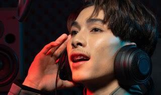 求歌名：歌词包含“怎么可以忘了……什么都不想 5