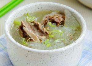 轻松学会：美味烤鸭鸭架汤的制作秘籍 4