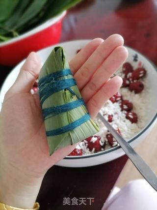 如何正宗地包四角粽子？图解步骤是怎样的？ 4