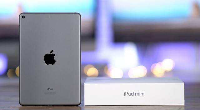 如何在iPad mini上进行通话？ 2