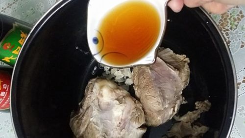 揭秘传统秘制：打造绝味正宗五香牛肉的绝妙技巧 3