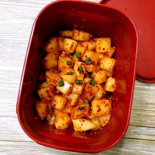 轻松学会！韩式泡菜萝卜的制作秘籍 2