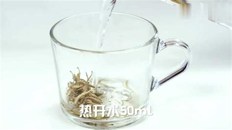 如何轻松自制香气四溢的金银花茶？ 4