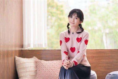 谢娜属于哪个公司旗下的艺人？ 5