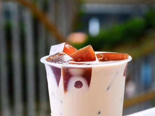 秋日首杯奶茶，大哥赠予妹妹的金额是多少？ 3