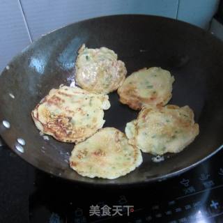 制作美味鸡蛋煎饼的详细步骤 2