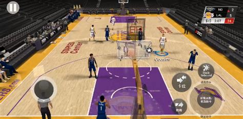 如何在NBA 2K20游戏中进行空接操作？ 3