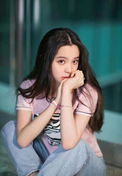 揭秘欧阳娜娜：详细个人简历与精彩人生简介 2