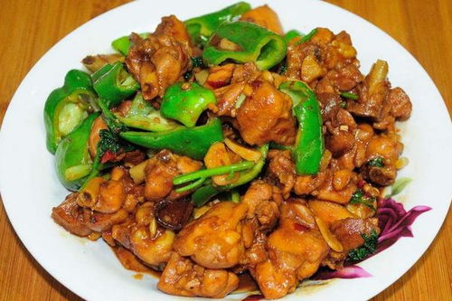 青椒爆炒辣子鸡的制作方法 2