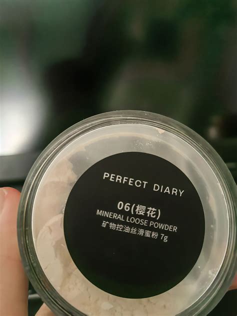 蜜粉的正确使用方法 5
